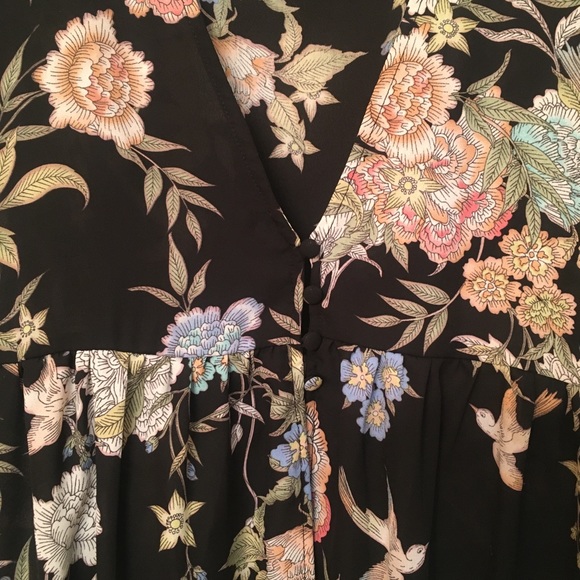 Elegant Floral Dress/Robe - Picture 5 of 8